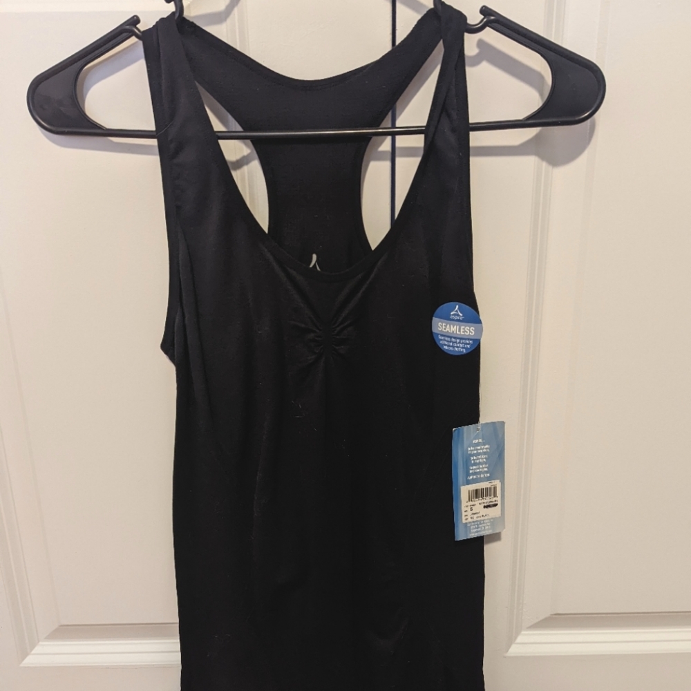NWT Workout Top